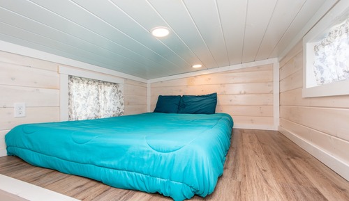 Cabaña (Tiny House - Green Lifeguard Stand)