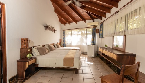 Casa de campo superior, 1 habitación, baño privado, vistas al patio