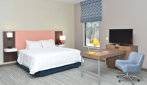 Estudio, 1 cama de matrimonio grande, accesible para personas con discapacidad (Roll-In Shower)