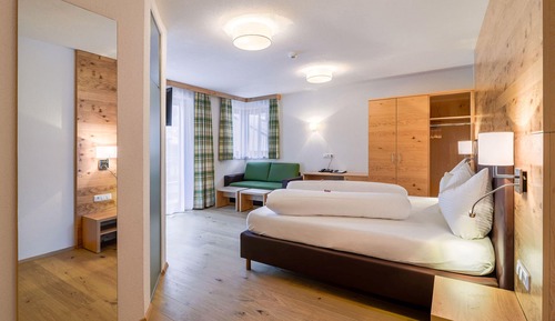 Suite junior, 1 cama doble con sofá cama