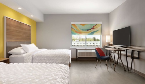 Habitación, 2 camas de matrimonio, accesible para personas con discapacidad, bañera