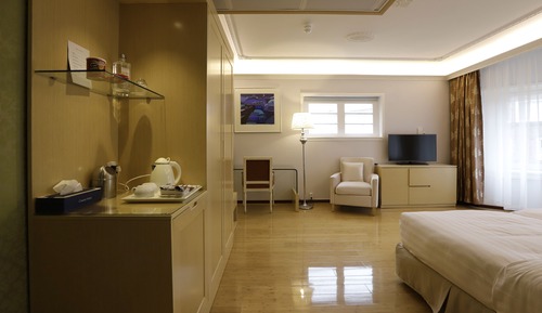 Habitación Deluxe con 2 camas individuales, 2 camas individuales (Not Accessible by Elevator)