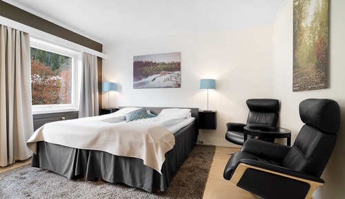 Habitación superior con 1 cama doble o 2 individuales