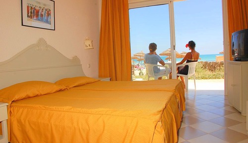 Habitación con 1 cama doble o 2 individuales, vistas al mar