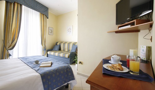 Habitación estándar con 1 cama doble o 2 individuales