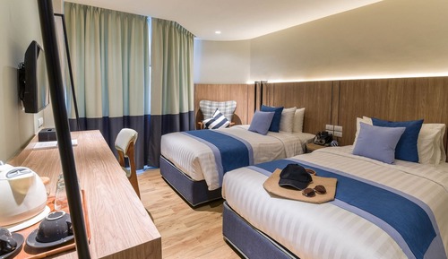 Grand Deluxe Twin Beds