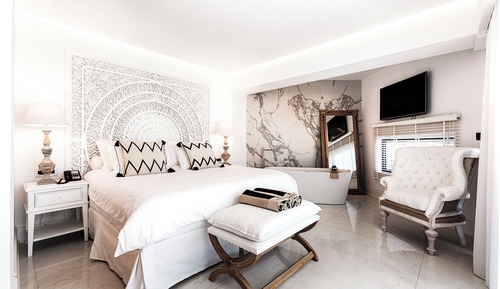 Suite de luna de miel, piscina privada (Island, Sea Front)