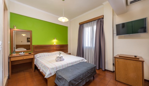 Habitación con 1 cama doble o 2 individuales, vistas a la ciudad