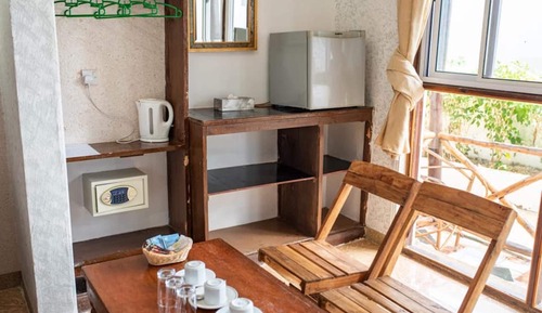 Habitación triple, patio