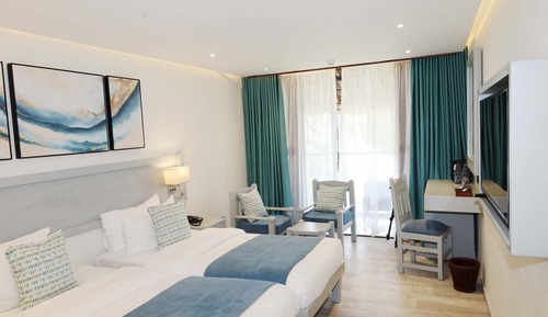 Habitación estándar con 1 cama doble o 2 individuales