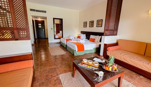 Habitación superior, vistas al jardín