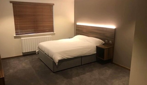 Habitación doble, baño privado