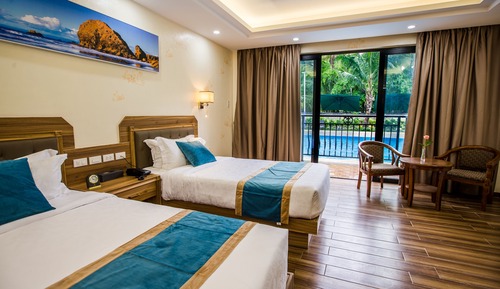 Habitación (Pool Access)