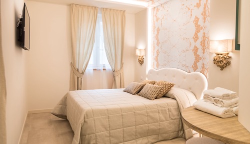 Suite de diseño, 1 cama de matrimonio grande, baño privado (Marta)