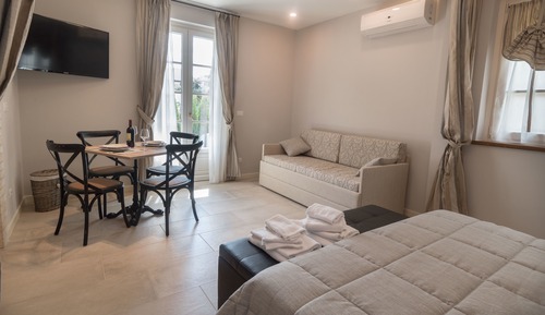 Apartamento Deluxe, 1 habitación, cocina, vistas al jardín (Uriel)