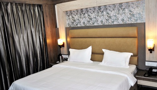 Habitación Deluxe, 1 cama doble, vistas a la ciudad