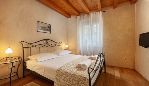 Apartamento, 2 habitaciones, balcón