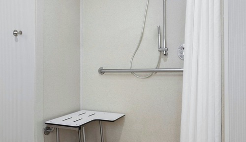 Habitación, 1 cama de matrimonio (Mobility/Hearing Access, Transf Shwr)
