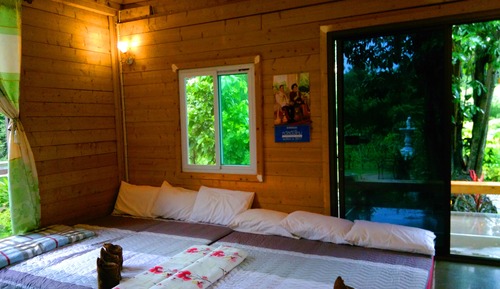 Basic Bungalow for 10 People