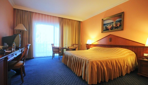 Superior room with balcony  