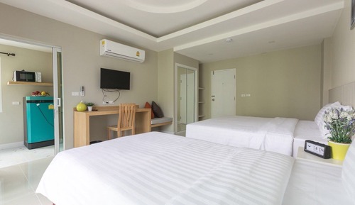 Deluxe Family Room
