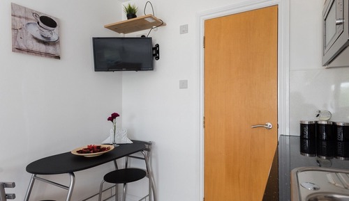 Estudio básico, baño privado, vistas a la ciudad (Standard Studio)
