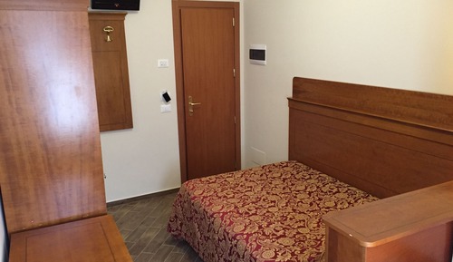 Habitación con 1 cama doble o 2 individuales