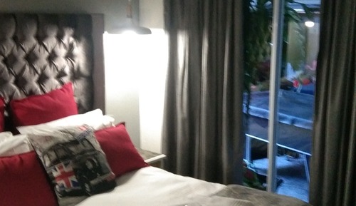 Habitación Deluxe, 1 cama doble, baño compartido