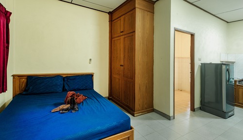 1-Bedroom Apartment