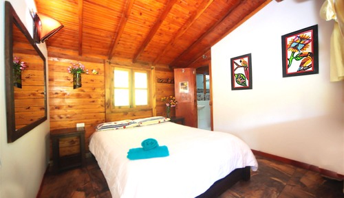 Habitación romántica, 1 cama de matrimonio, vistas a la montaña, junto a la montaña