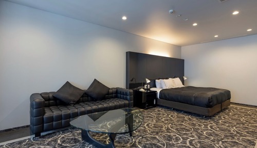 Suite (Mist Sauna, Large Double)