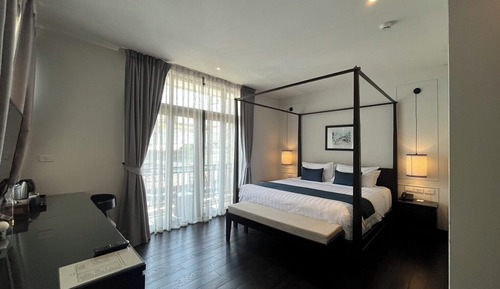 Deluxe with Balcony
