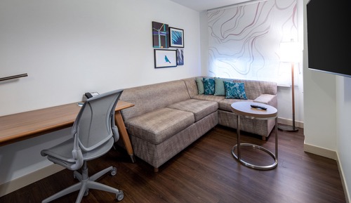 Suite, 1 habitación (Mobility/Hearing Access, Roll-In Shwr)