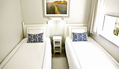 Apartamento clásico, 2 camas individuales, patio, en la zona del jardín