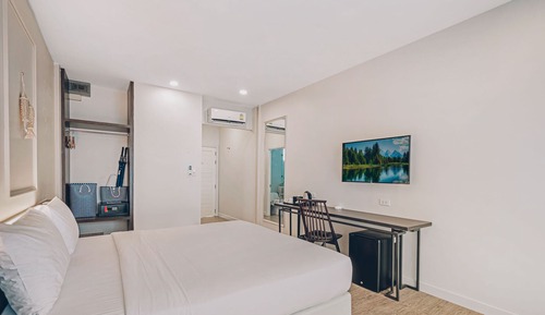 Premier Deluxe Double Room