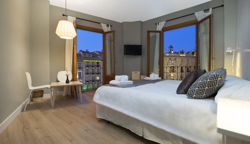 Apartamento Deluxe, 2 habitaciones, baño privado, vistas a la ciudad