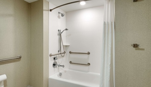 Habitación, 1 cama de matrimonio grande, accesible para personas con discapacidad, bañera