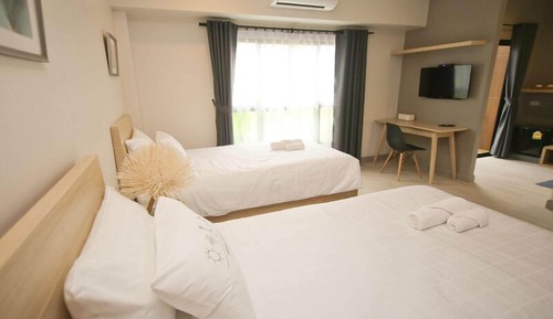 Standard Twin Room 