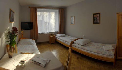Habitación triple económica, 1 habitación (2A)