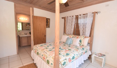 Exceptional Memories- Footprints away from the beach with Balcony