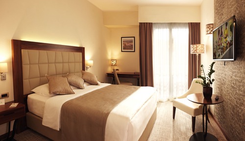 Executive Suite Side Sea View / Balcony