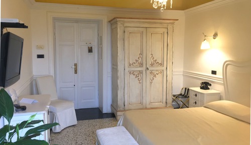 Habitación doble, vistas al parque