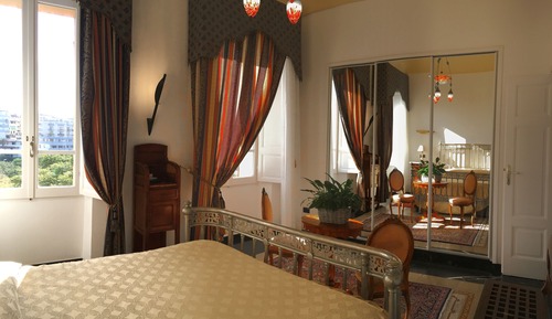 Suite clásica, terraza, vistas al parque