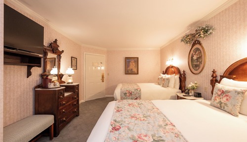 Suite, vistas parciales al mar