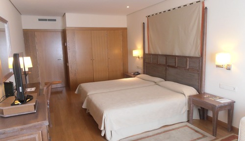 Habitación superior con 2 camas individuales