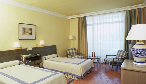 Habitación estándar doble (2 Adults and 1 Child)