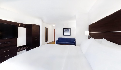 Suite, 1 cama de matrimonio grande con sofá cama