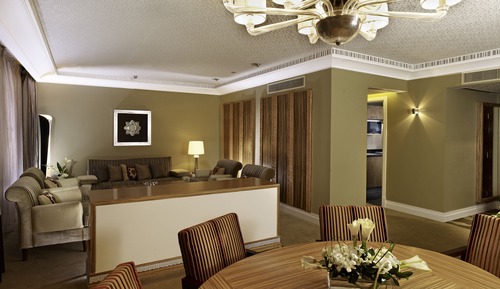 Suite Club, 2 habitaciones, accesible para personas con discapacidad (Dining, Club Floor)