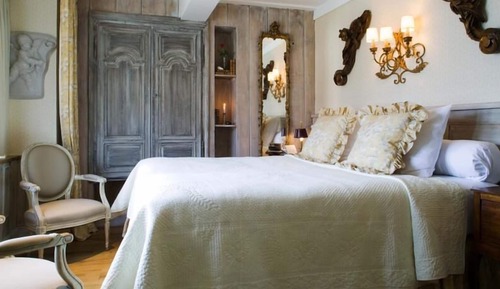 Canal View Room