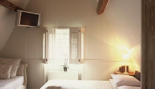 Charming Small Room